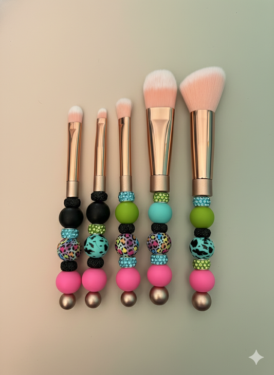 90’s baby 5pc Makeup Brush Set - O&A Co.